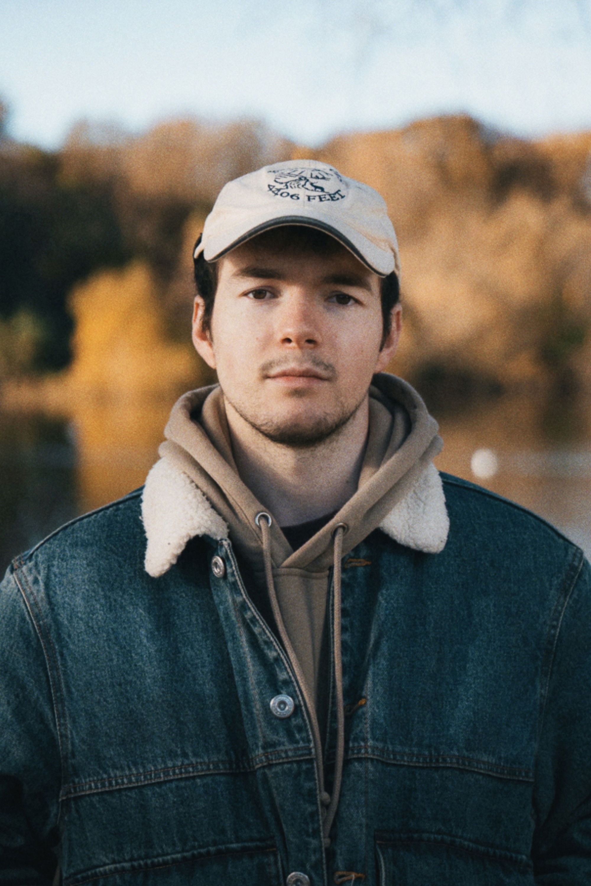 Фото  (Henry McKeown-Slater)