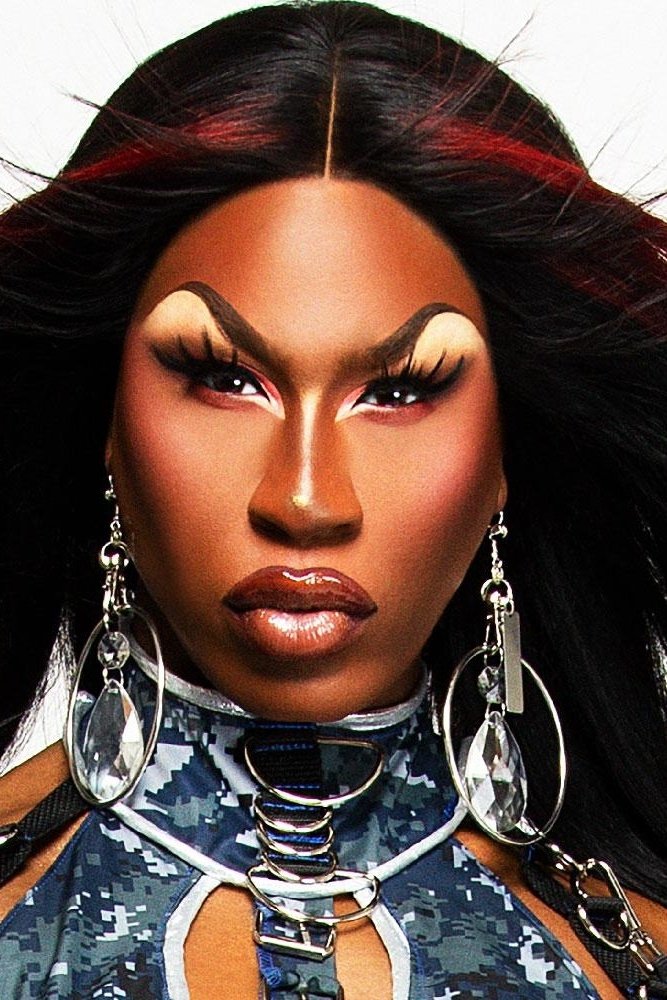 Фото  (Shea Couleé)