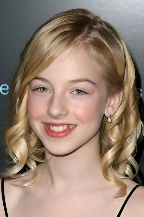 Фото Габріель Бреннан (Gabrielle Brennan)