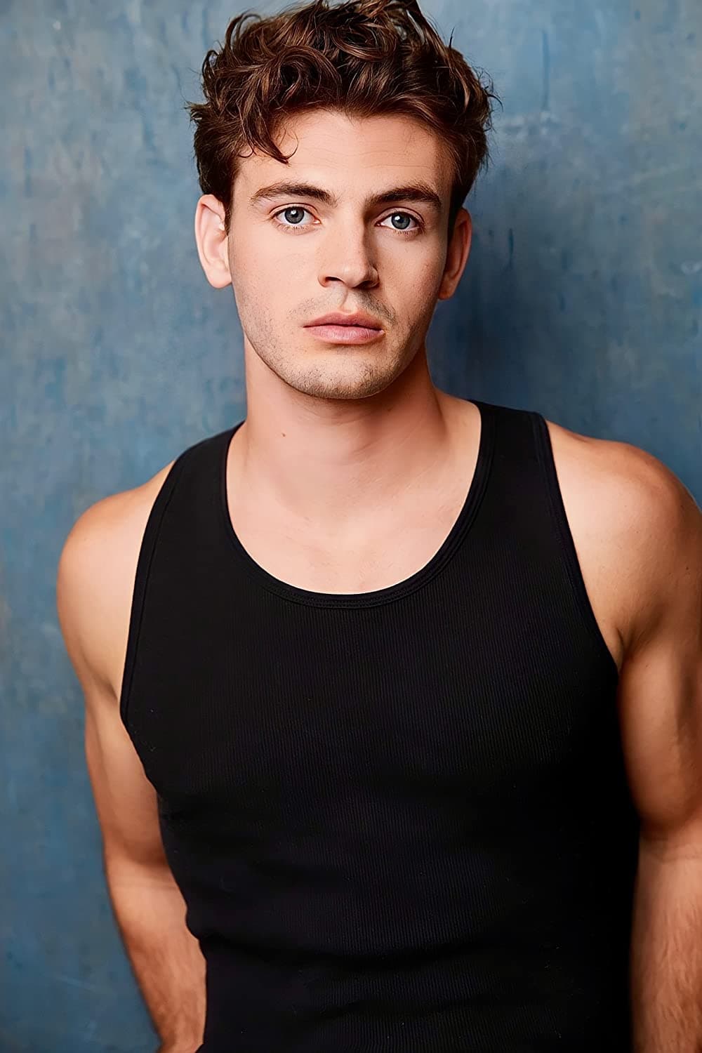 Фото  (Tyler Adkins)