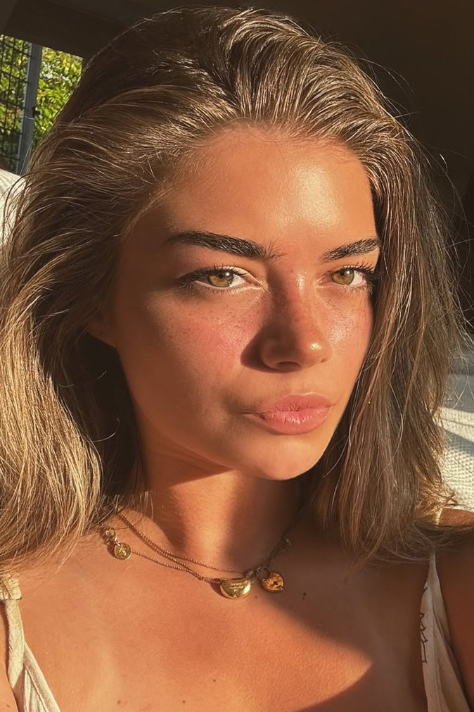 Фото  (Maddy Bryan)