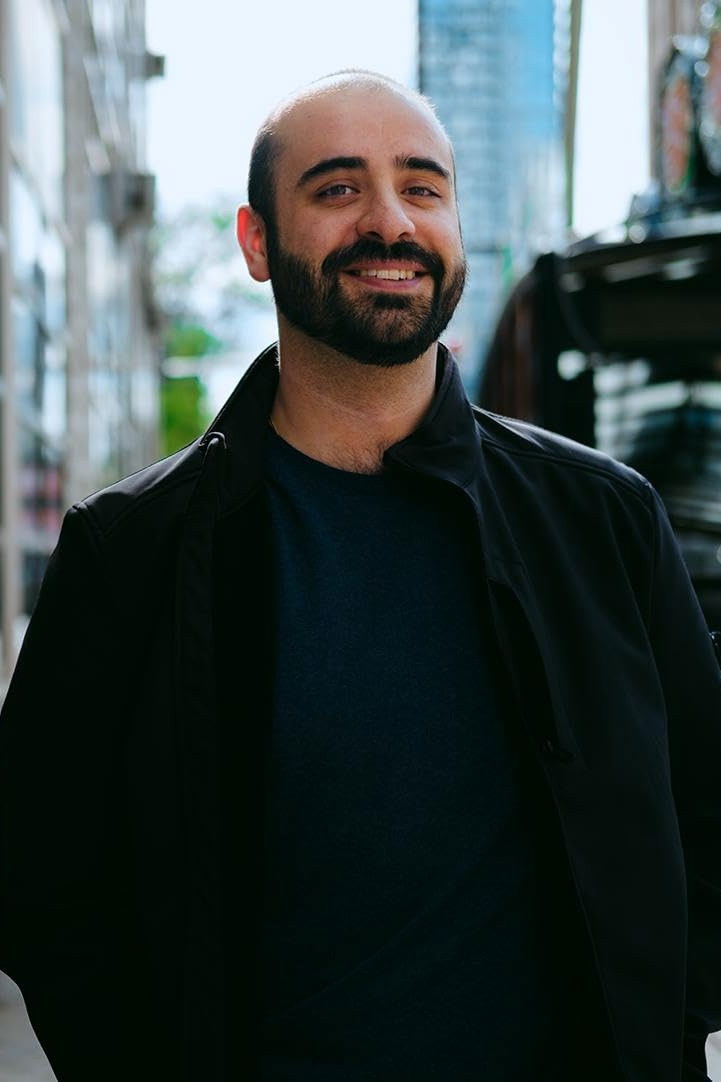 Фото  (Sam Zarrin)