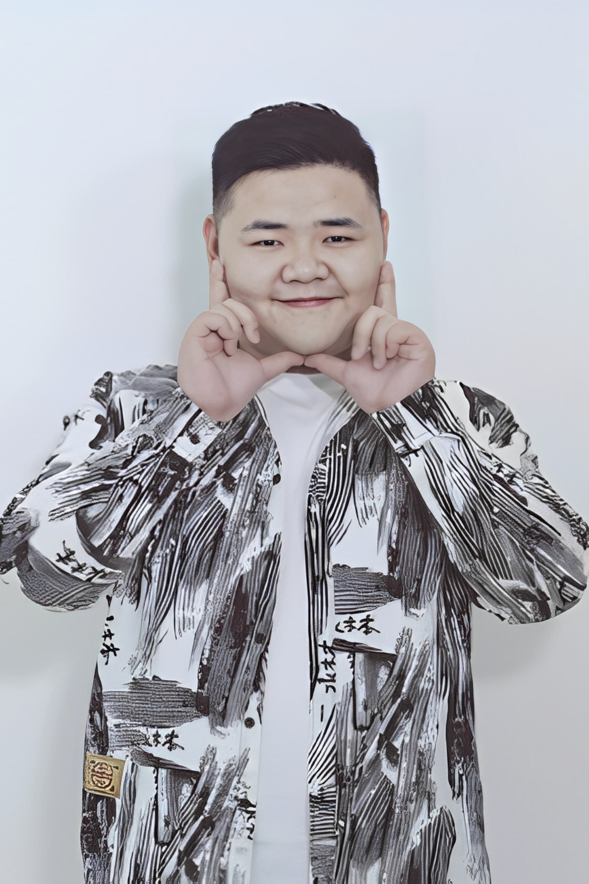 Фото  (李晓雨)