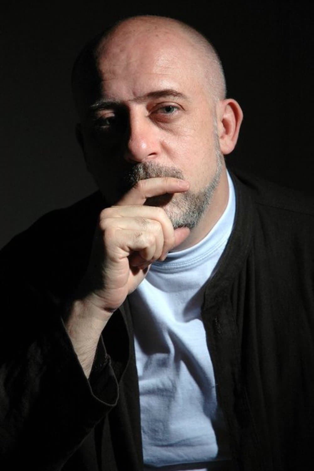 Фото  (Christophe Rezai)