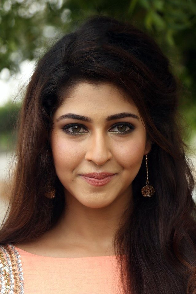 Фото  (Sonarika Bhadoria)