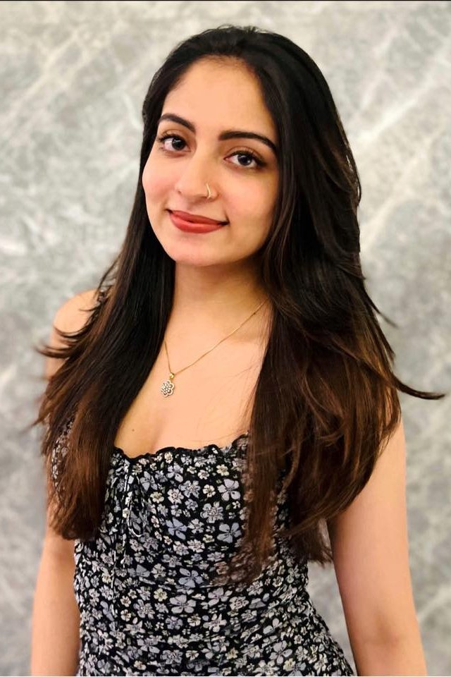 Фото  (Ishaani Krishna)