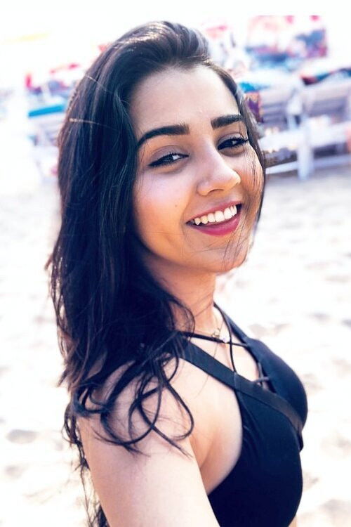 Фото  (Roshni Walia)