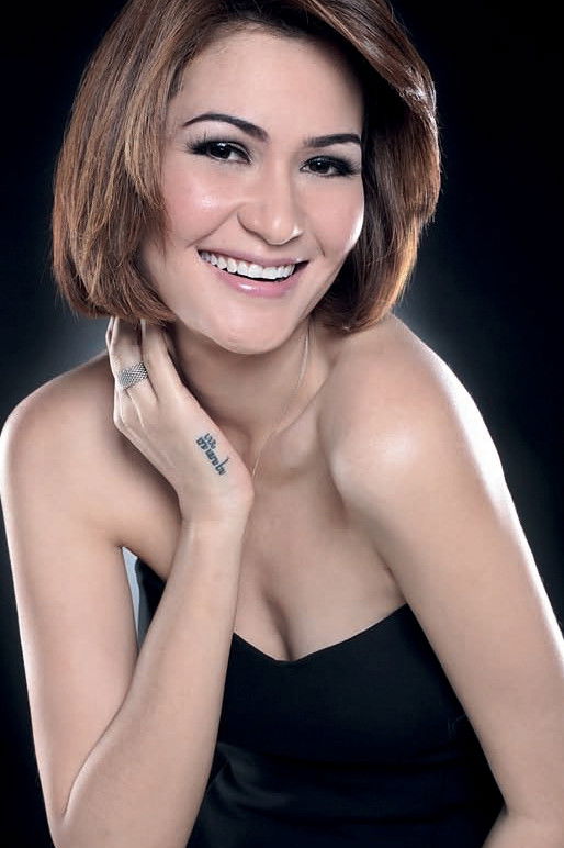 Фото  (Rima Melati Adams)