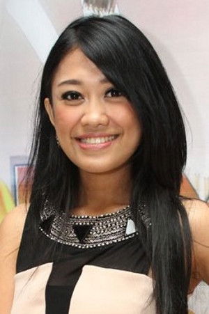 Фото  (Oline Mendeng)