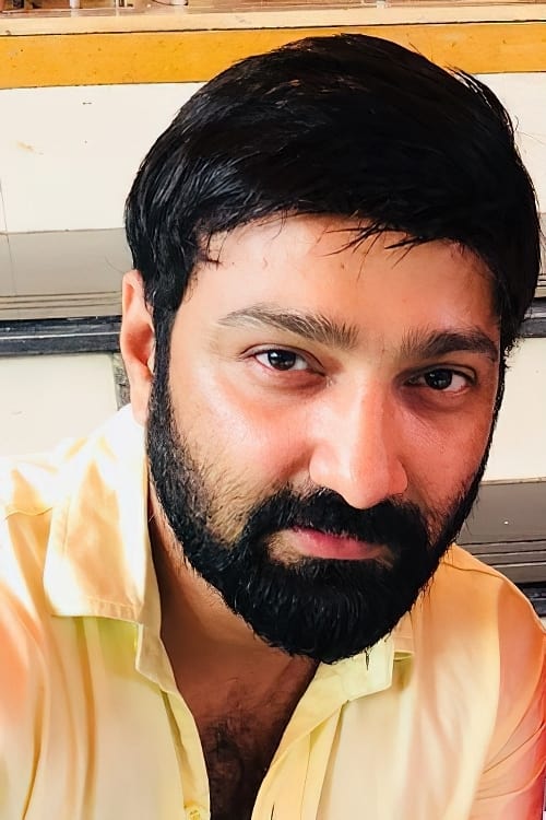 Фото  (Tanveer Hashmi)