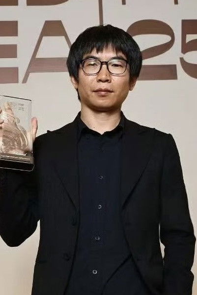 Фото  (Zhang Zhongchen)