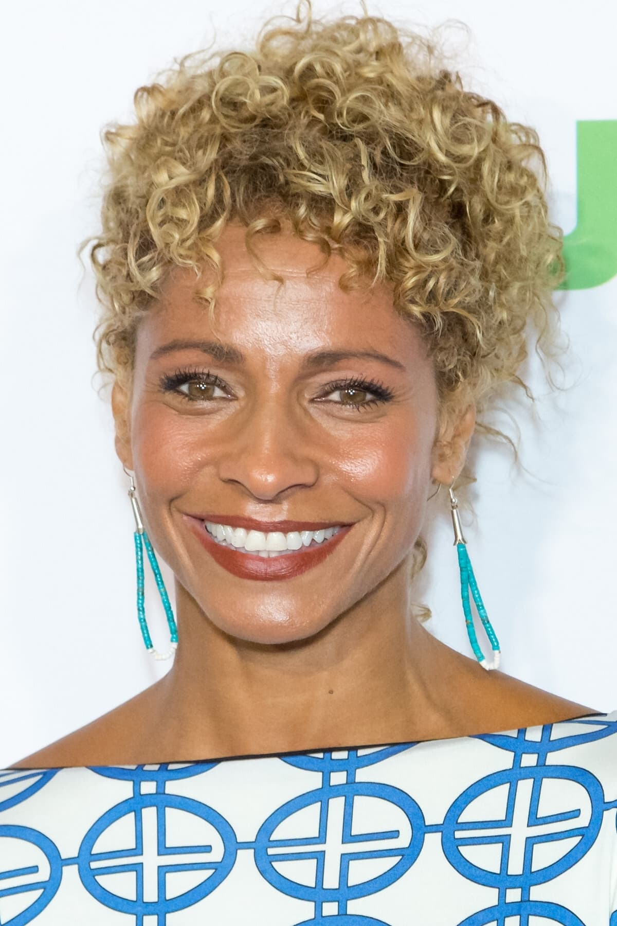 Фото Мішель Херд (Michelle Hurd)