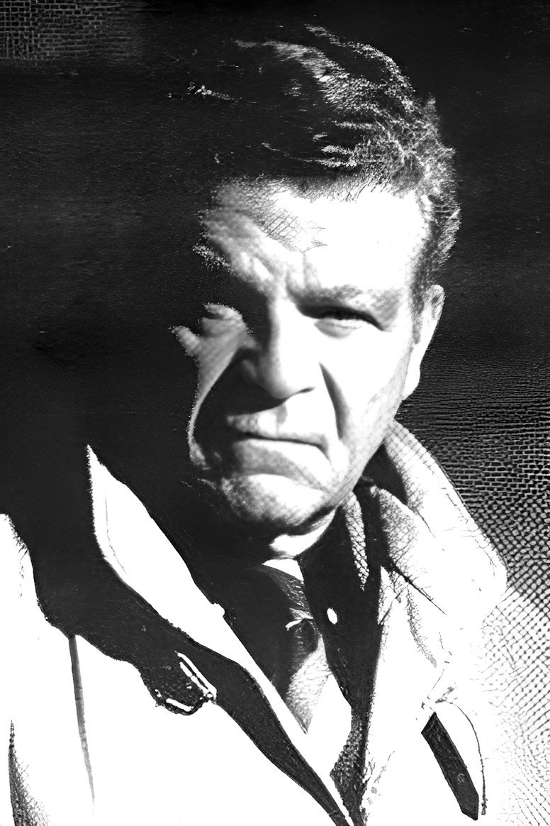 Фото  (Bob Ingarao)