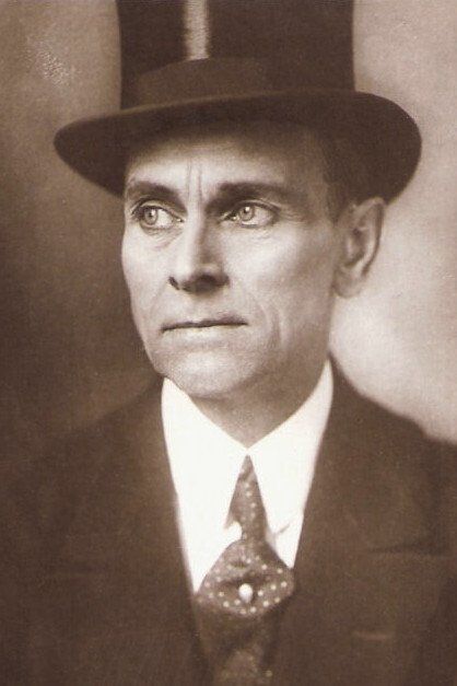 Фото  (Heinrich Peer)