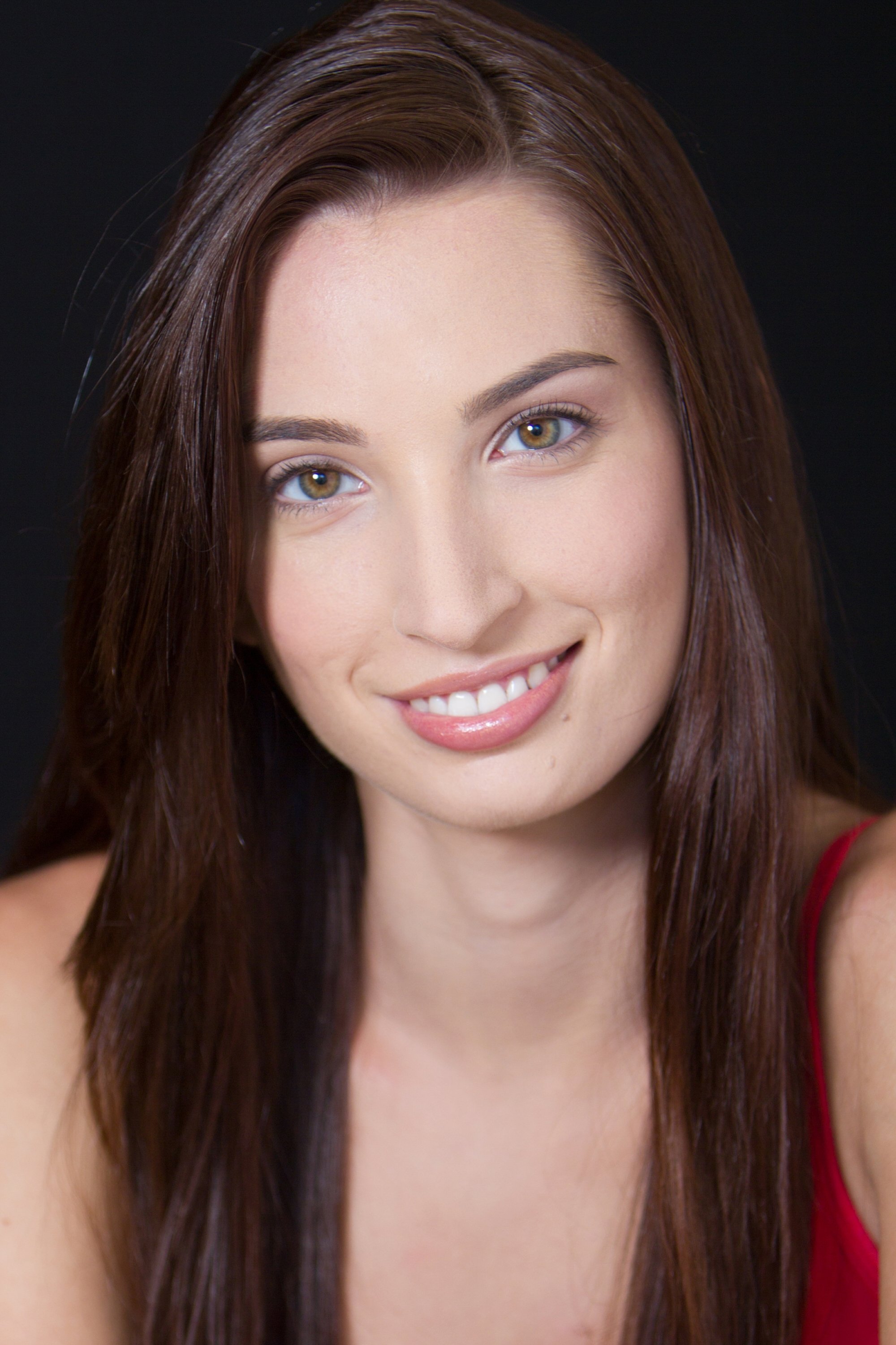 Фото  (Ariana Gallastegui)