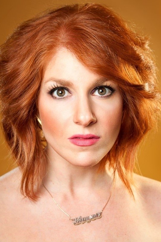 Фото  (Julie Klausner)
