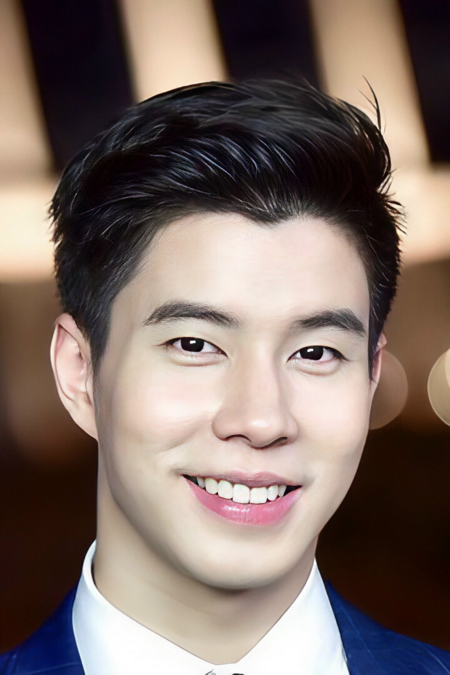 Фото  (Pitipat Kootrakul)