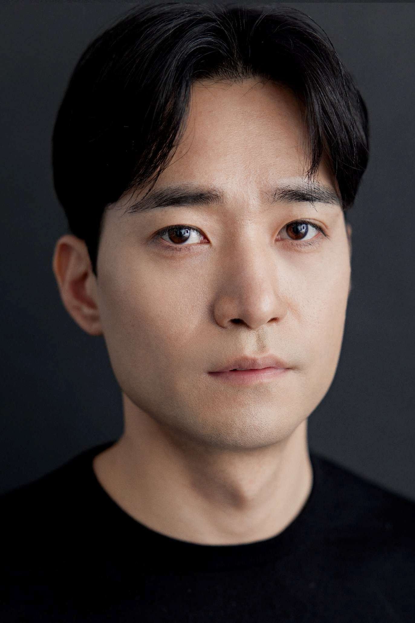 Фото  (Jung Dong-geun)