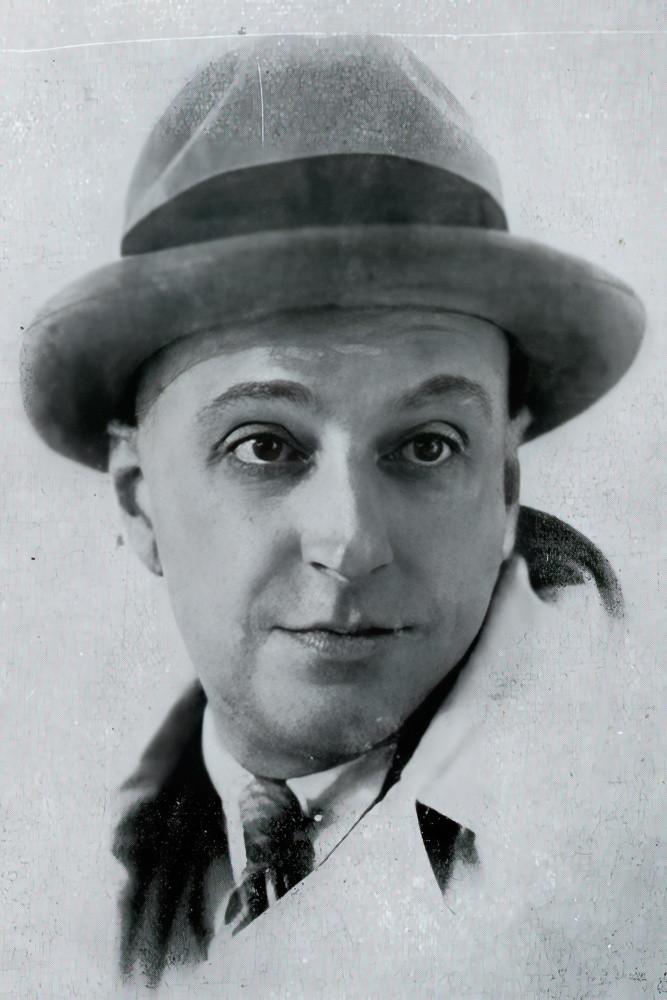 Фото  (Fernand René)