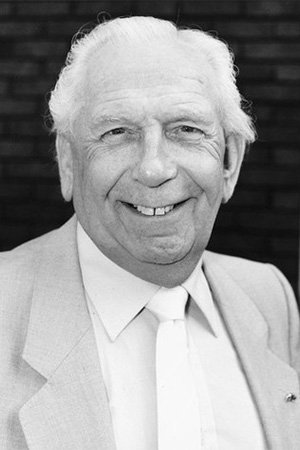 Фото  (Arthur English)