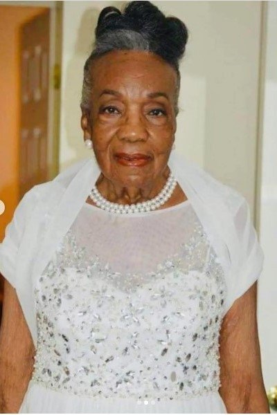 Фото  (Hattie White)