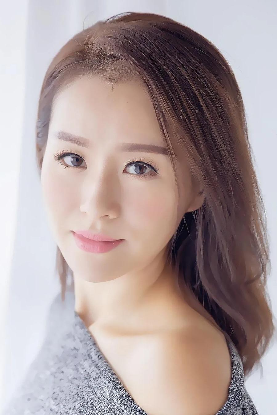 Фото  (Gobby Wong Ga-Ying)