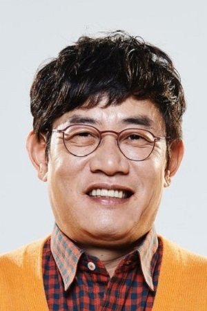 Фото  (Lee Kyung-kyu)