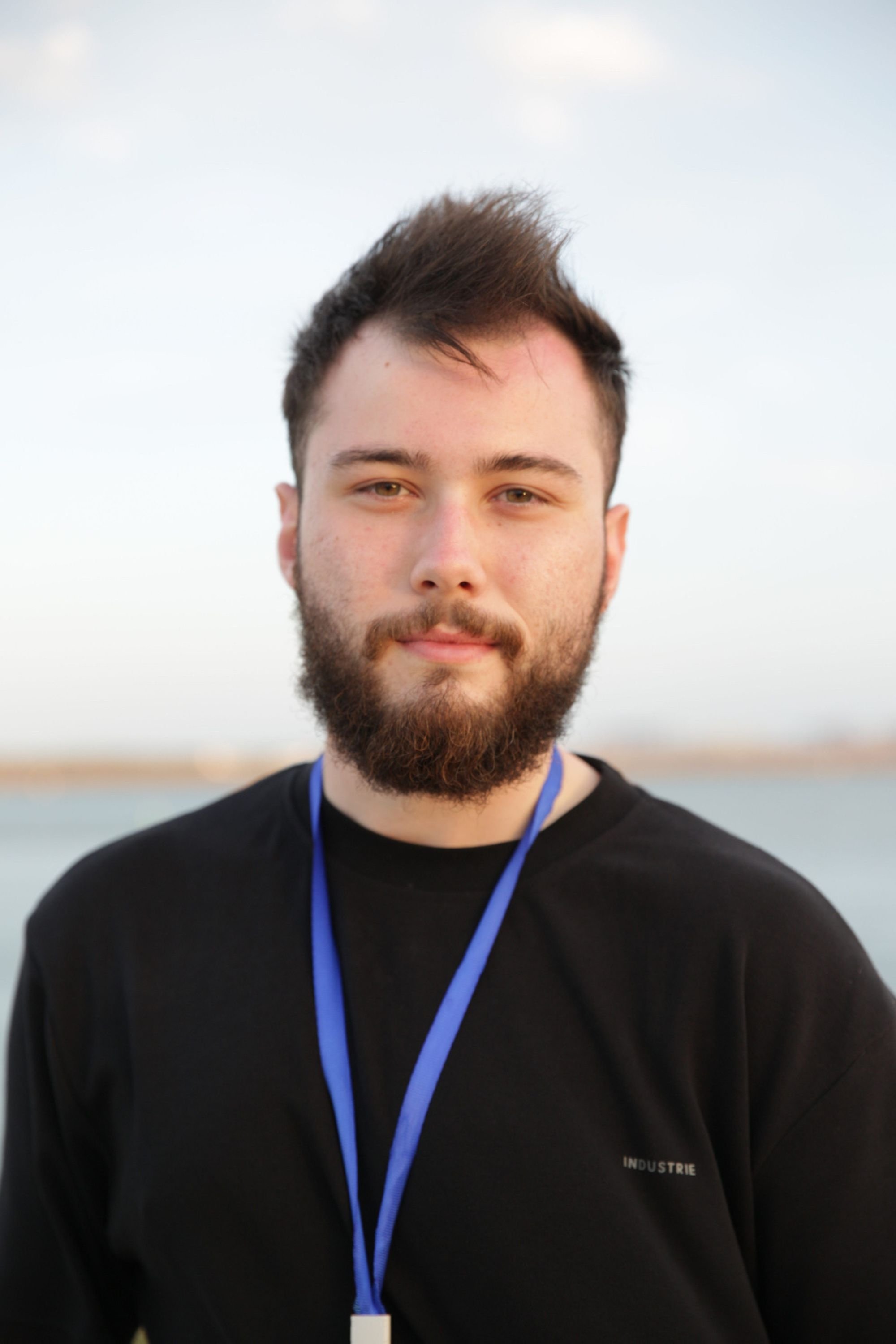 Фото  (Dylan Robertson)