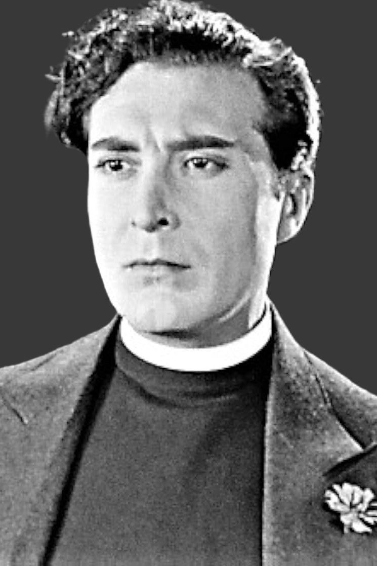 Фото  (Raymond Bloomer)