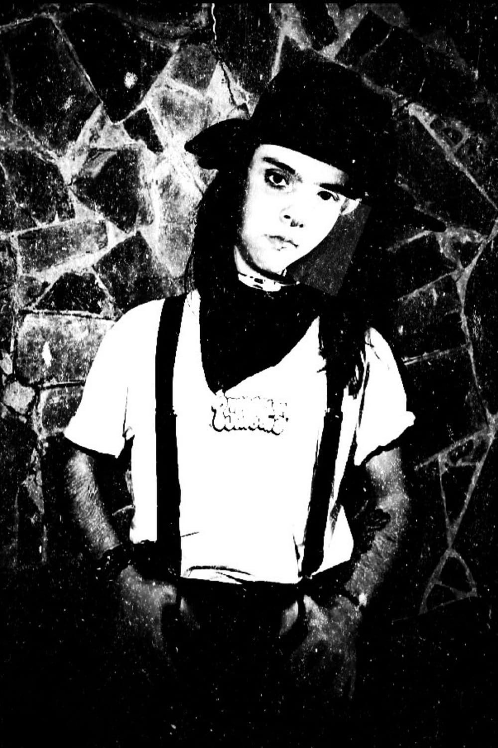 Фото  (Clint Bones)