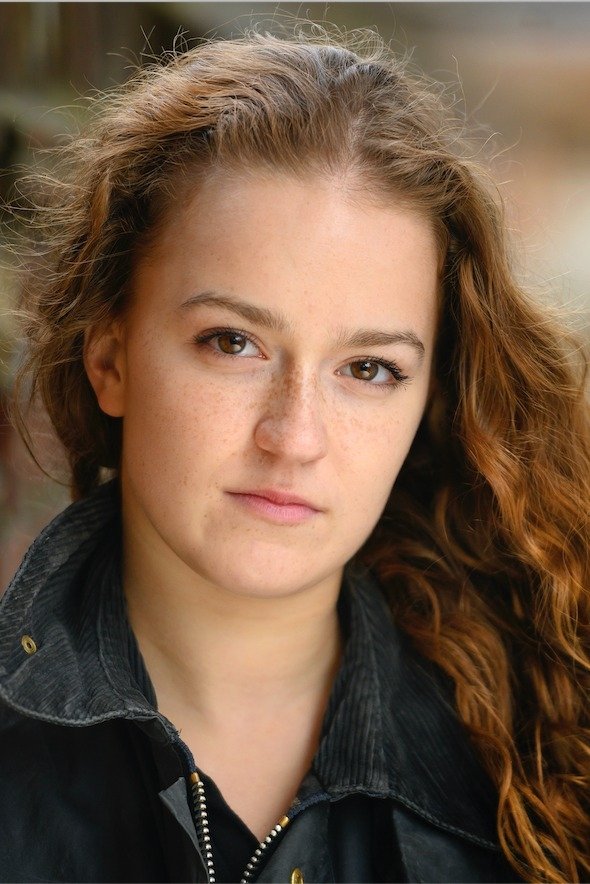 Фото  (Polly Coombes)