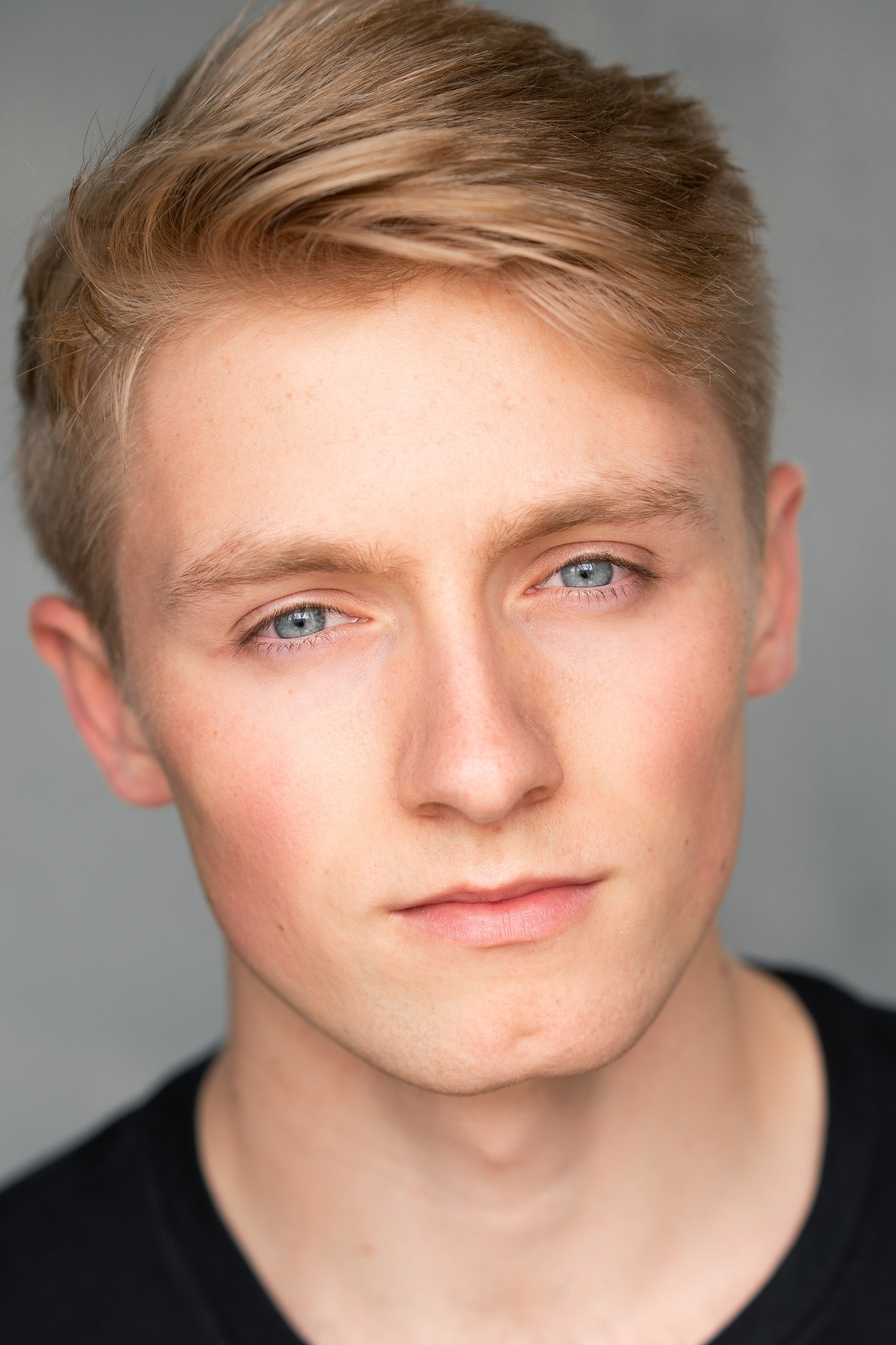 Фото  (Zac Ladkin)