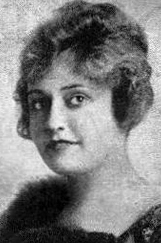 Фото  (Vivian Reed)