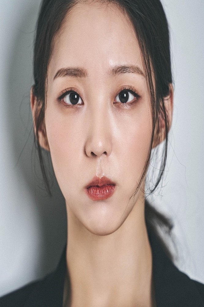 Фото  (Cho Jae-kyeong)