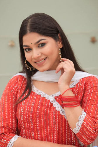 Фото  (Parsa Evana)