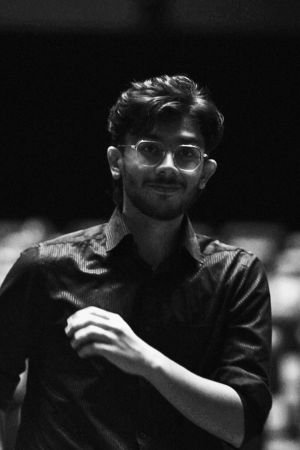 Фото  (Harsh Purohit)