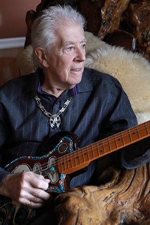 Фото  (John Mayall)