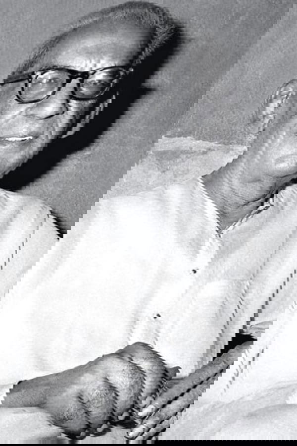 Фото  (Sharadindu Bandyopadhyay)
