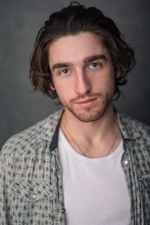 Фото  (Aldous Ciokajlo Squire)