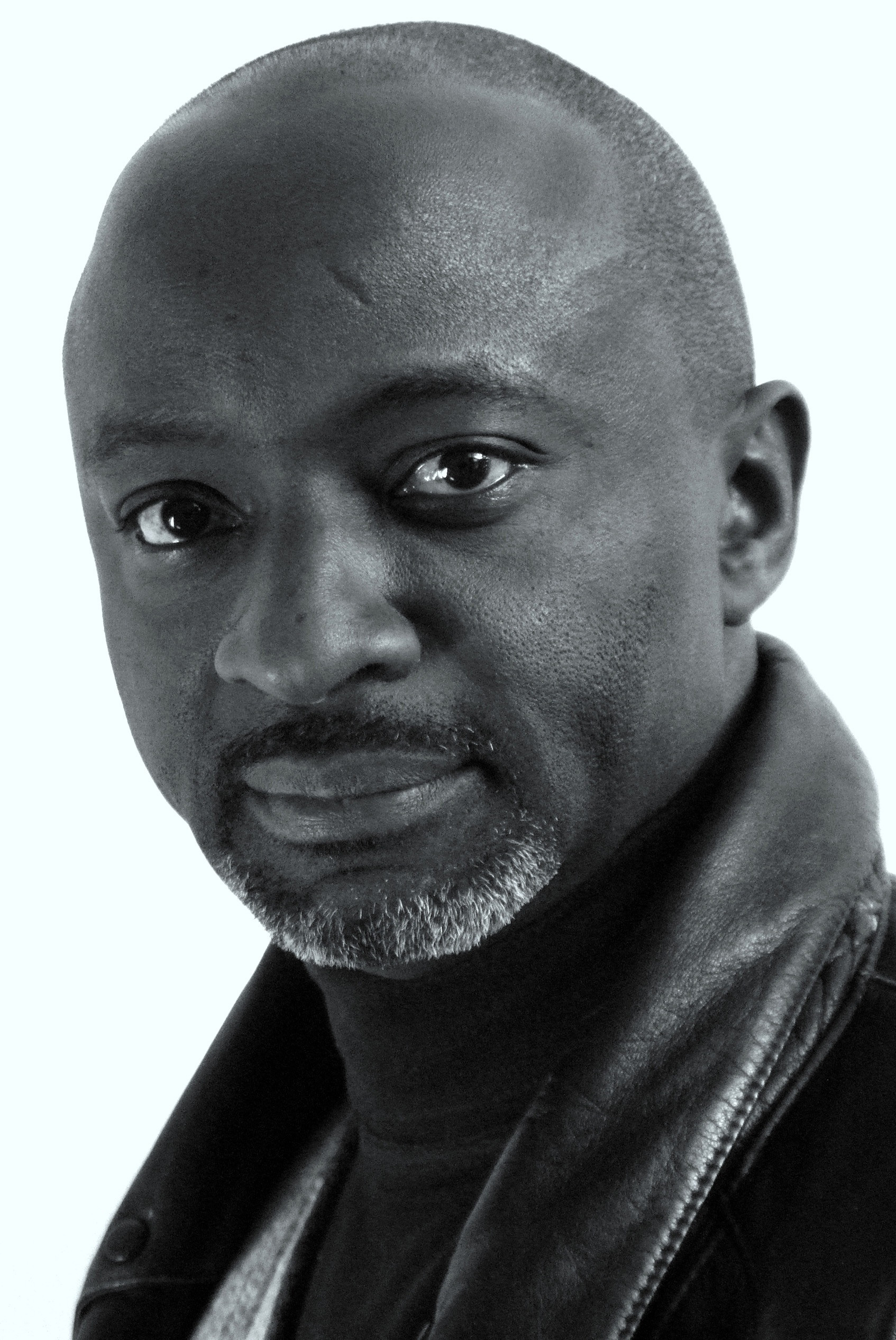 Фото  (Tayo Aluko)