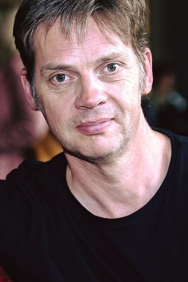 Фото  (Xavier Diskeuve)