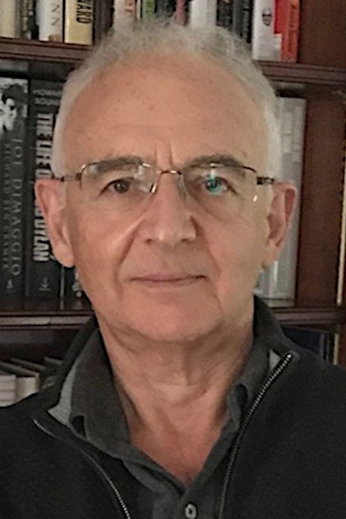 Фото  (David Renwick)