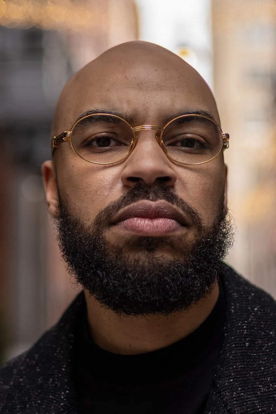 Фото  (Lawrence Lamont)