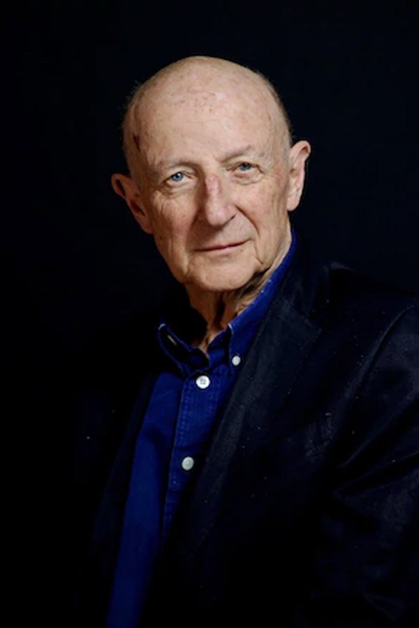 Фото  (Tristram Powell)