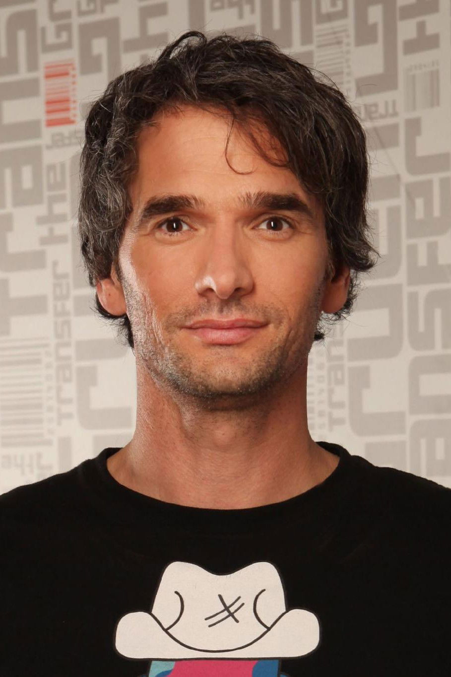 Фото  (Todd Sampson)