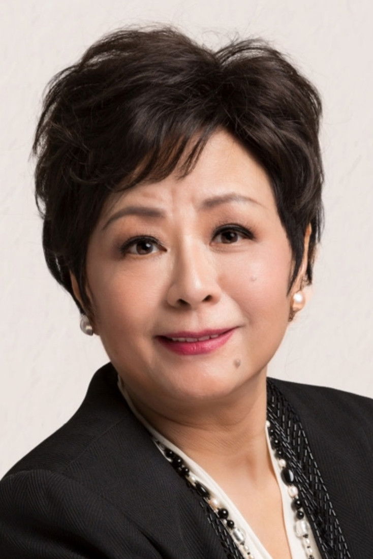 Фото  (May Che Yuet-Mei)