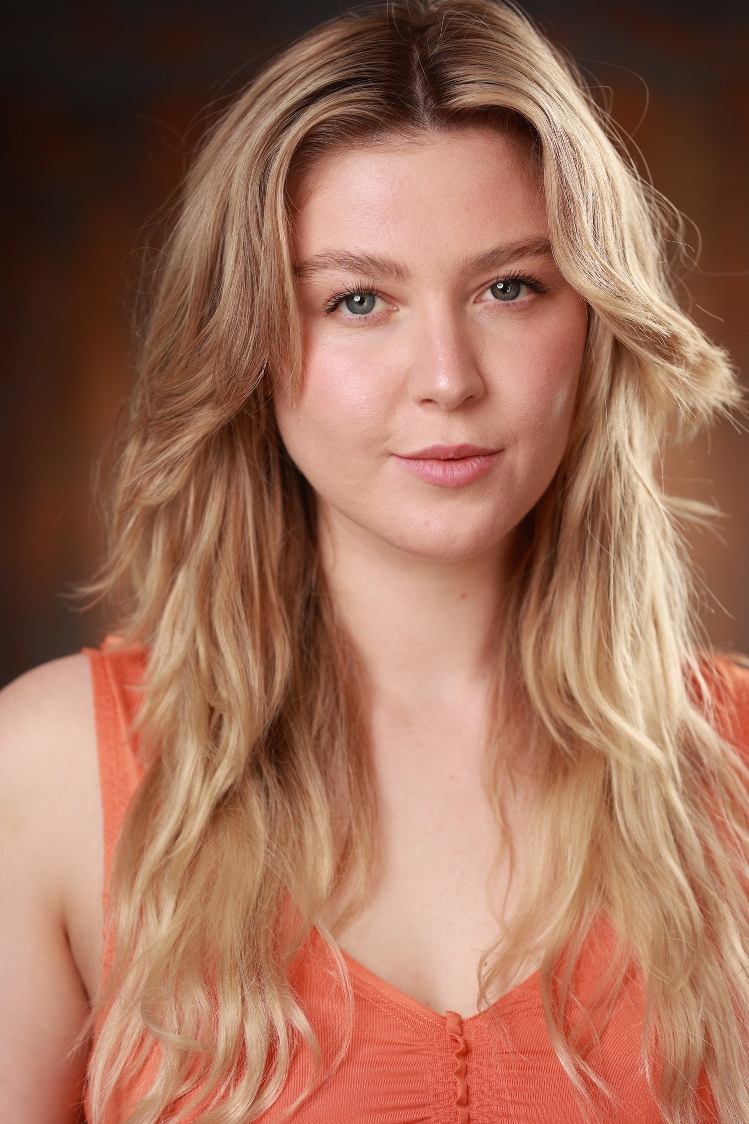 Фото  (MacKenzie Wynn)