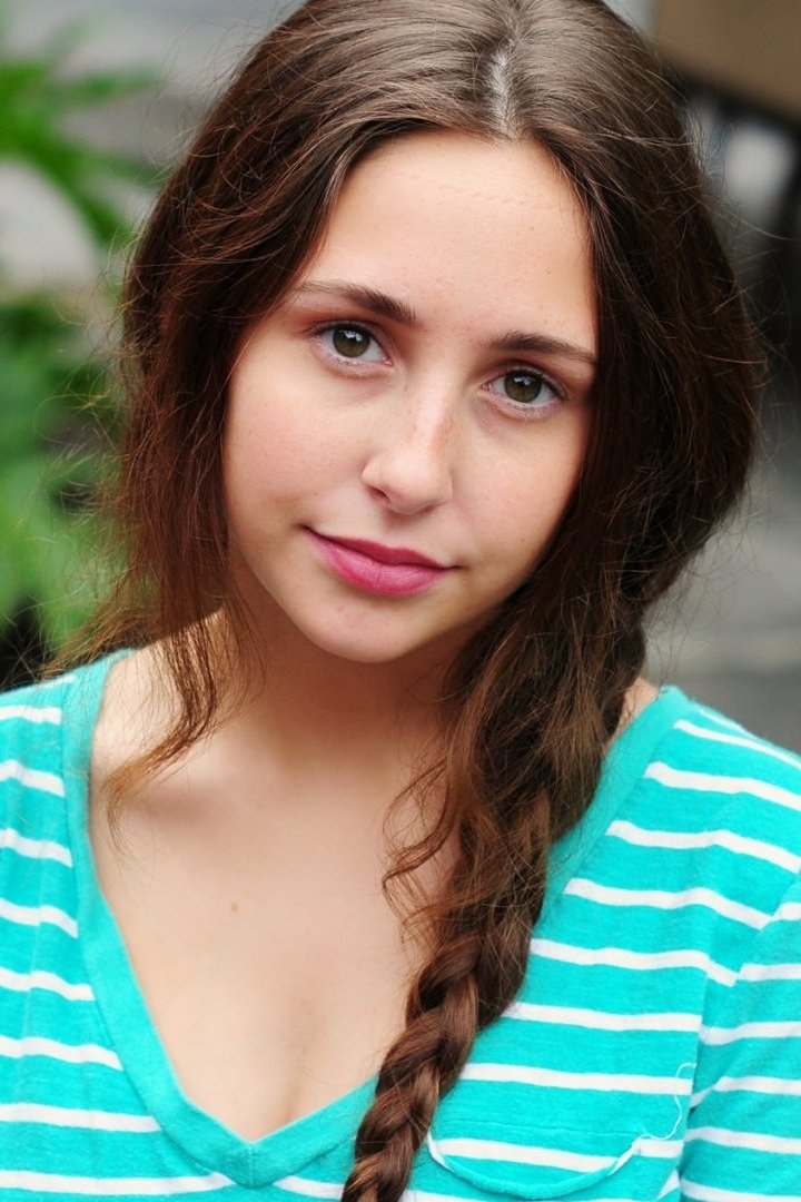 Фото  (Sloane Coe)