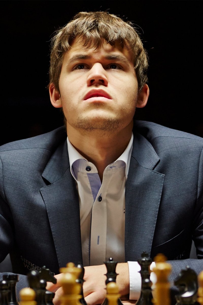 Фото  (Magnus Carlsen)