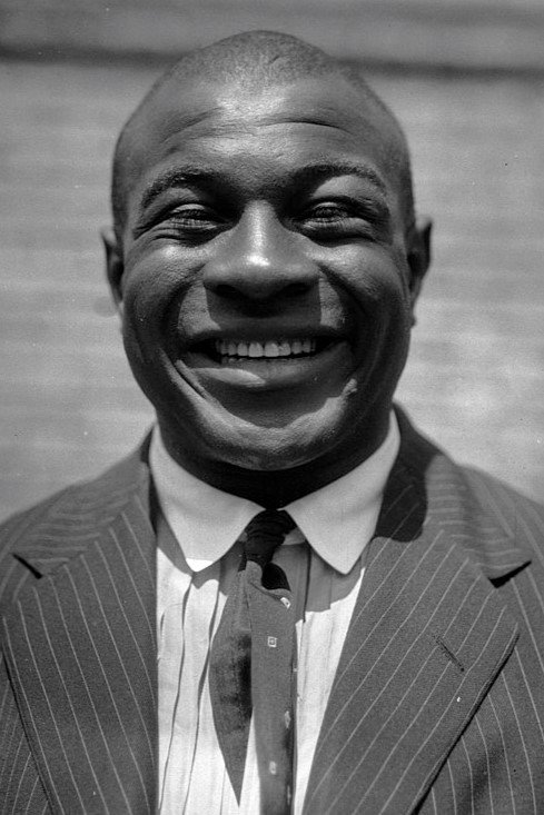 Фото  (George Godfrey)
